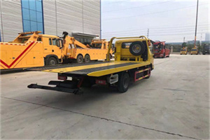 中牟非事故拖车