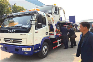 中牟汽车道路救援拖车价格